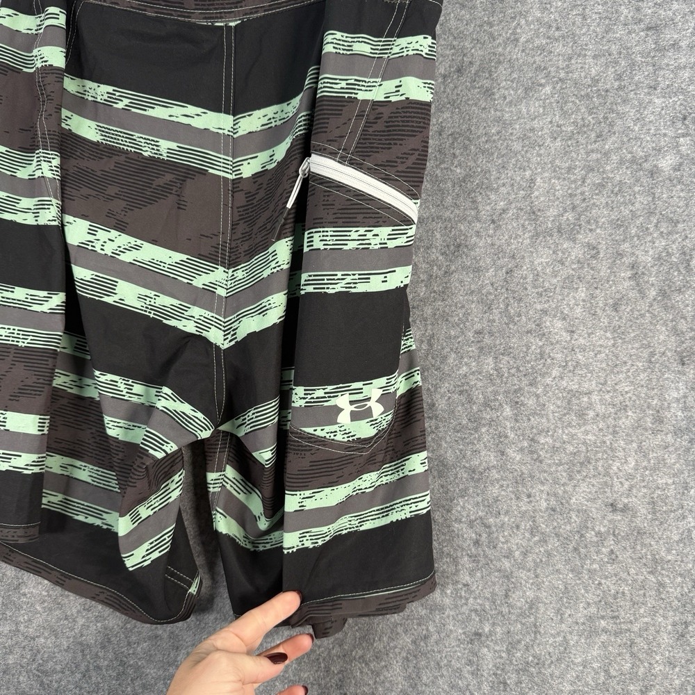 Under Armour Heat Gear‎ Board Shorts Mens 42 Swim Trunks Loose Fit Green Black - Picture 12 of 13